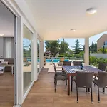 Paliska Villa *