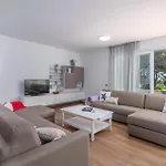 Paliska * Pula