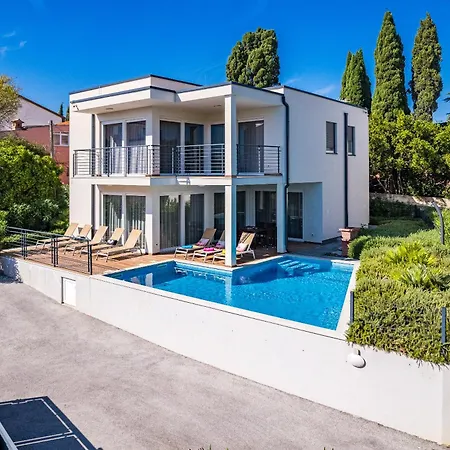 Paliska Villa